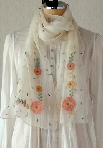 ストール 綿 絹  花刺繍  ホワイト 160cm×30cm