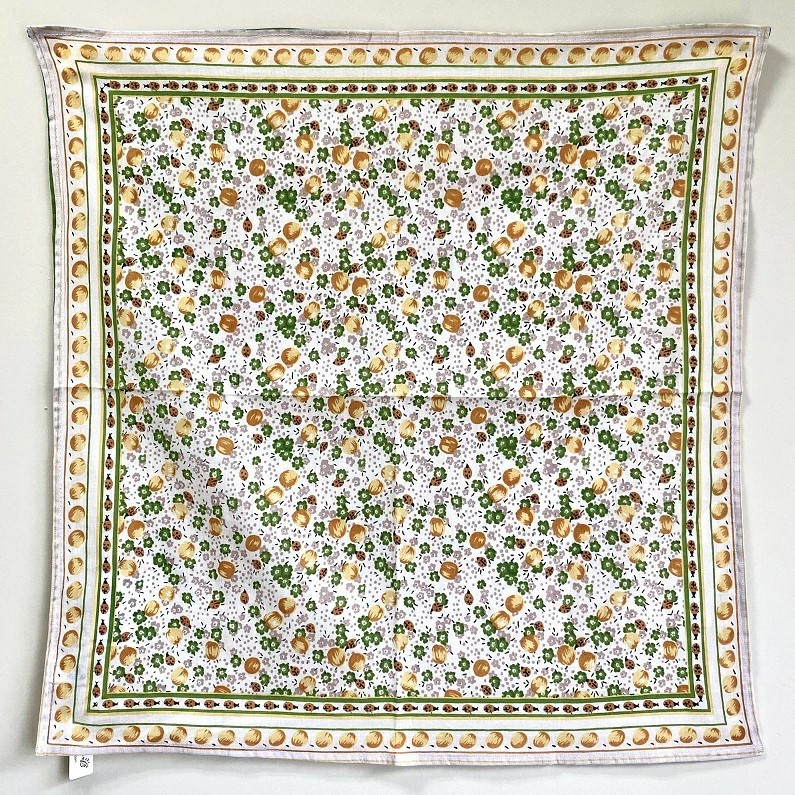 バンダナ  インド綿100%  花とてんとう虫  オレンジ  53cm×53cm