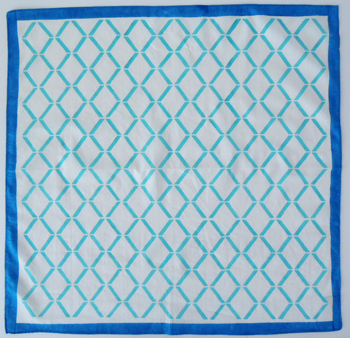 バンダナ・インド綿・北欧・幾何柄・ラティスライン・カントリー・ブルー・全体の柄