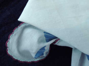 バンダナ・インド綿・花柄・カントリー・フラワーベア・白×ブルー・アップ画像