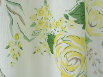 カーテン・カントリー・コットン・花柄ロゼットフラワー・インド綿・白×グリーン系