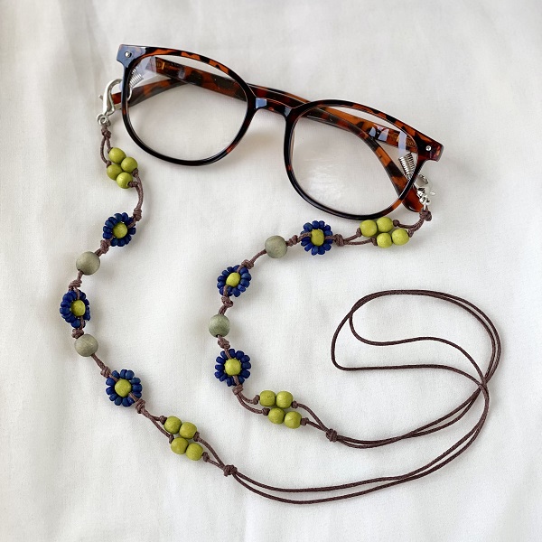 メガネチェーン ビーズ ウッドボール 花がら 黄緑 ブルー 約70cm kh022