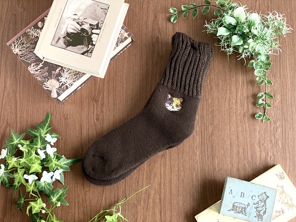 ぬくぬく ソックス 光吸収発熱素材 ルームソックス ミケネコ　ダークブラック ギフト プレゼント あったかグッズ kh023