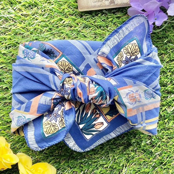 バンダナ インド綿100％  コガネムシ  花柄  紺  青 52cm×52cm